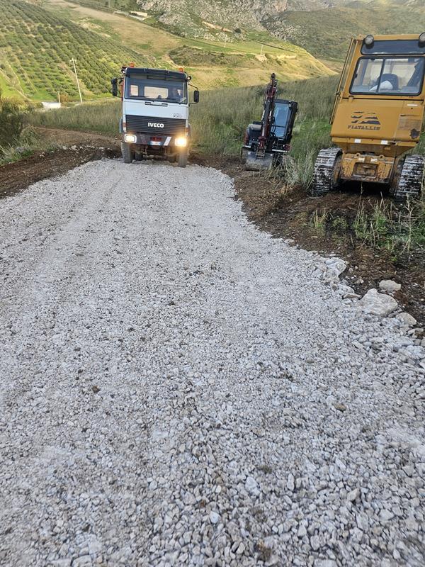 Certa Scavi Sciacca lavori edili civili e industriali e trasporti conto terzi
